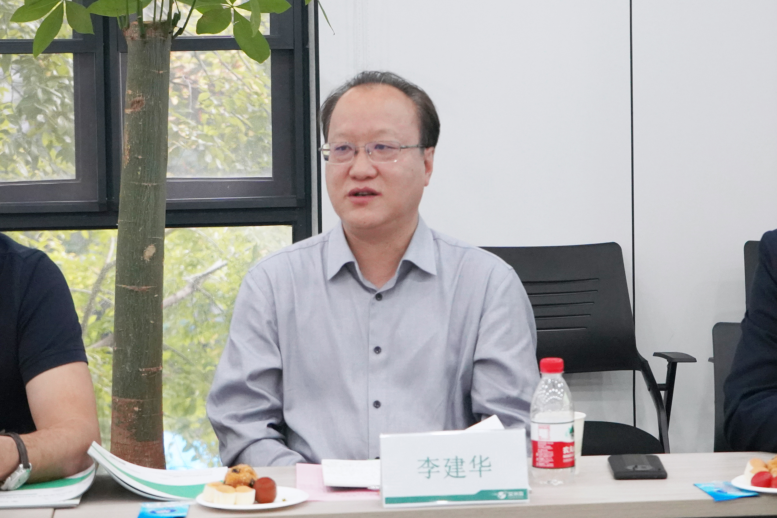 濟南國際醫(yī)學中心管委會張濟主任一行蒞臨艾米森調(diào)研考察 濟南國際醫(yī)學中心管委會張濟主任一行蒞臨艾米森調(diào)研考察